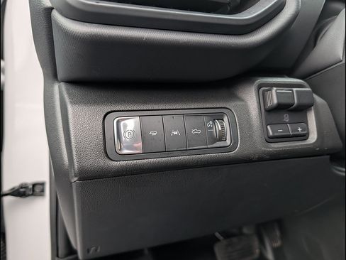 Used 2024 Chevrolet Silverado EV W/T AWD/4WD image 27