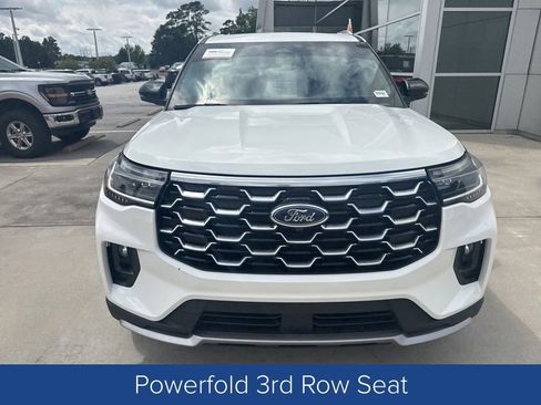 Used 2025 Ford Explorer Platinum w/ Ultimate Package RWD image 2