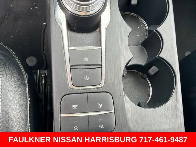 Used 2020 Ford Escape Titanium AWD/4WD image 19