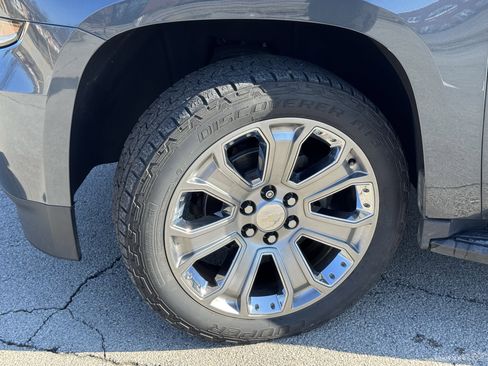 Used 2019 Chevrolet Tahoe LT image 46