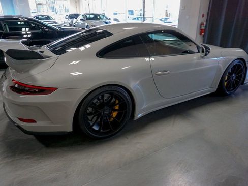 Used 2018 Porsche 911 GT3 image 33