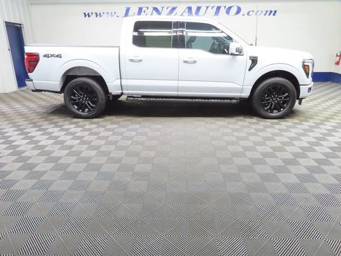 Used 2025 Ford F150 Lariat AWD/4WD image 2