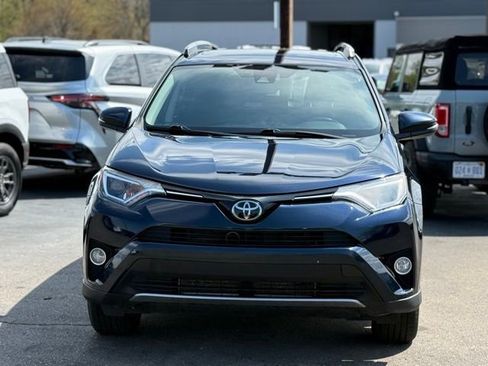 Used 2017 Toyota RAV4 XLE AWD/4WD image 29