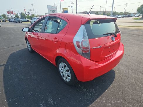 Used 2014 Toyota Prius C Two FWD image 5