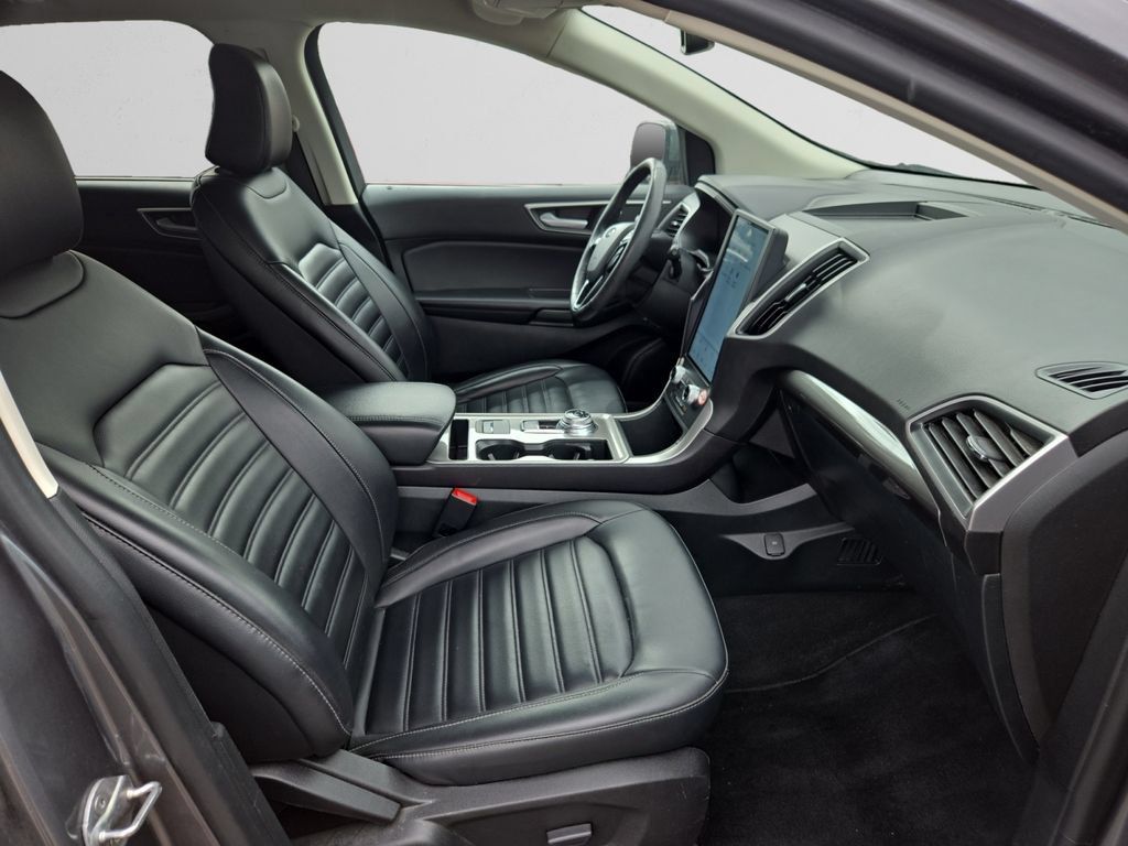 Used 2024 Ford Edge SEL AWD/4WD image 15