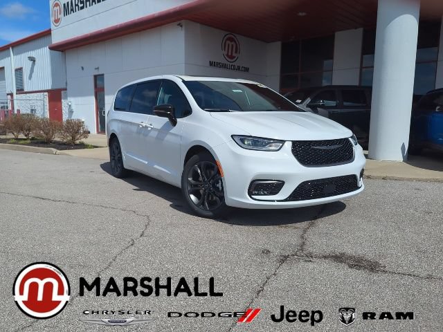 New 2026 Chrysler Pacifica Select FWD image 1