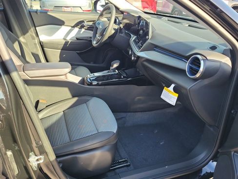 New 2026 Chevrolet Trax LT w/ Driver Confidence Package image 14