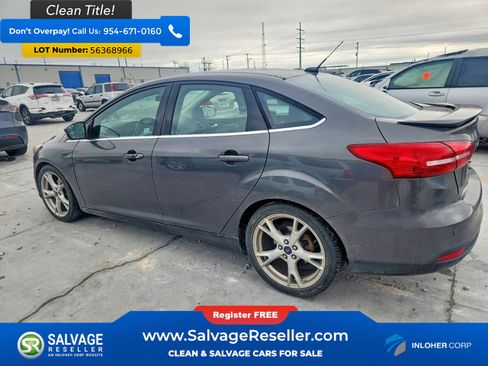 Used 2016 Ford Focus Titanium FWD image 3