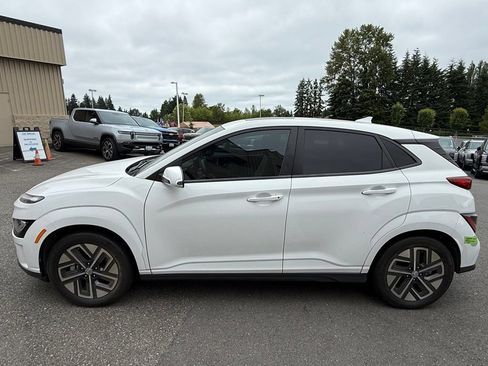 Certified 2023 Hyundai Kona Limited FWD image 4