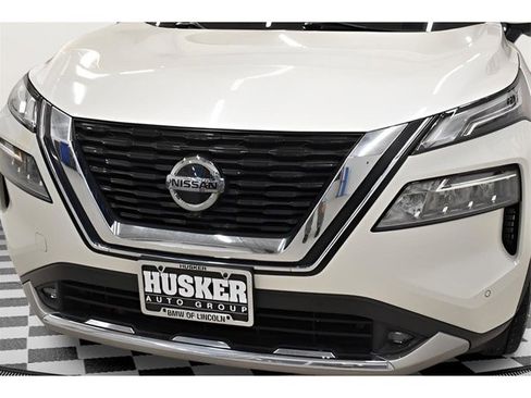 Used 2021 Nissan Rogue Platinum image 8