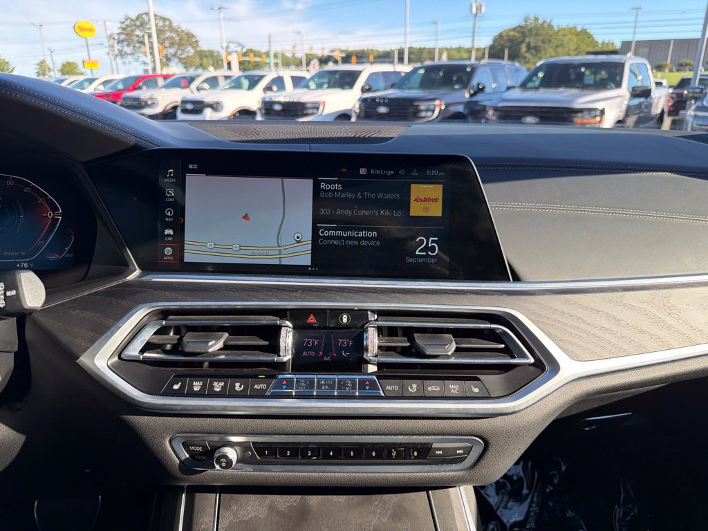 Used 2022 BMW X7 xDrive40i w/ M Sport Package AWD/4WD image 29