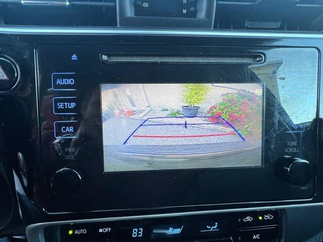 Used 2017 Toyota Corolla SE w/ Carpet Mat Package (TMS) FWD image 15