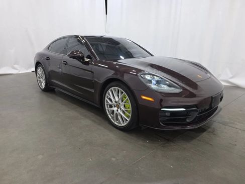 Used 2022 Porsche Panamera 4 Platinum Edition AWD/4WD image 9