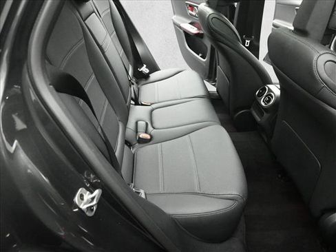 Used 2026 Mercedes-Benz GLC 300 4MATIC image 22