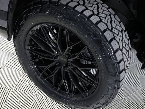 Used 2025 Lexus GX 550 image 49