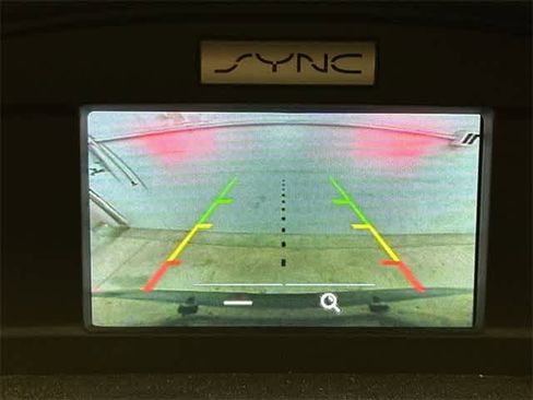 Used 2017 Ford Escape SE image 11