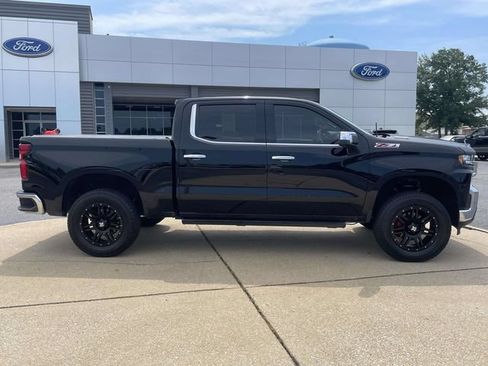 Used 2020 Chevrolet Silverado 1500 LTZ w/ LTZ Premium Package AWD/4WD image 2