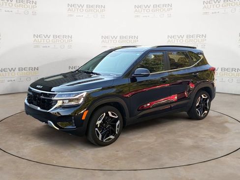 Used 2025 Kia Seltos SX w/ SX Sunroof Package AWD/4WD image 1