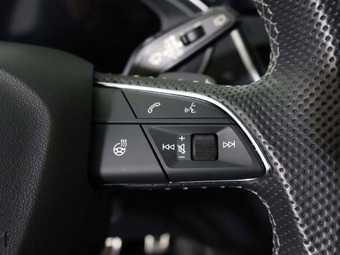 Used 2022 Audi SQ5 Premium Plus w/ Premium Plus Package image 47