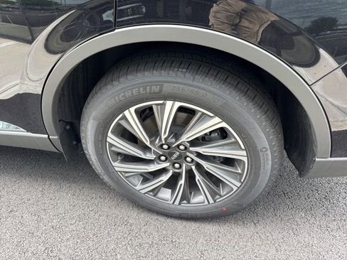 New 2025 Lincoln Aviator AWD w/ Equipment Group 101A image 6