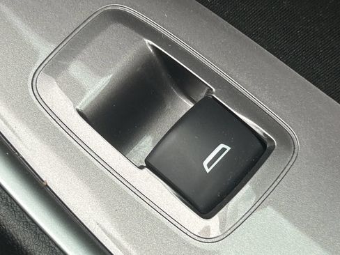 Used 2024 Chevrolet Malibu LT FWD image 34