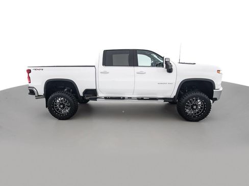 Used 2021 Chevrolet Silverado 2500 LTZ AWD/4WD image 4