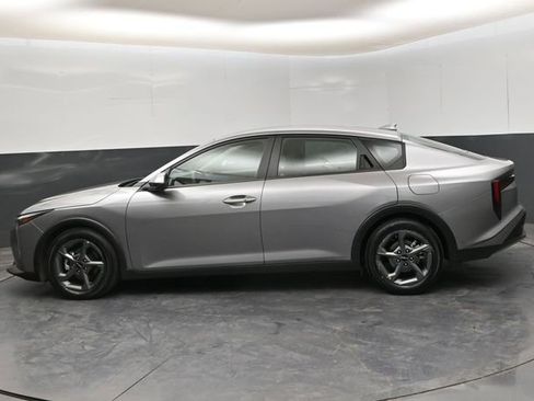 Used 2025 Kia K4 LXS image 5