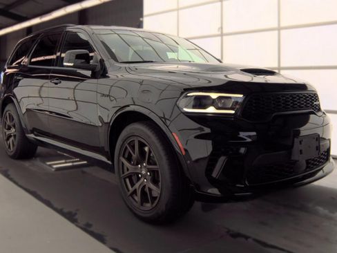 Used 2025 Dodge Durango R/T AWD/4WD image 2