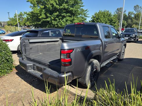 Used 2025 Nissan Frontier PRO-4X w/ Pro Premium Package AWD/4WD image 4
