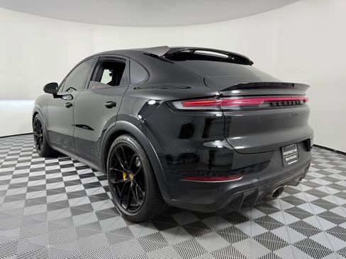 Used 2024 Porsche Cayenne Turbo GT image 3