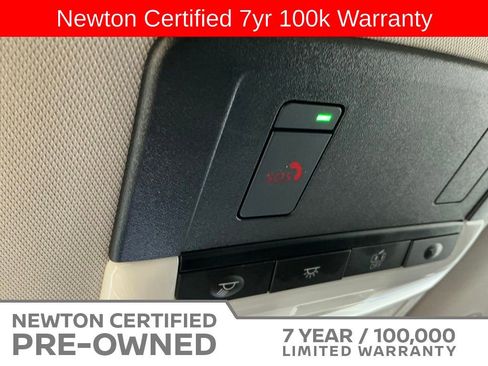 Used 2024 Nissan Pathfinder SL AWD/4WD image 38