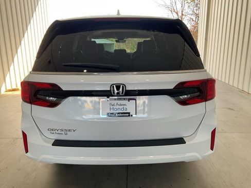 New 2026 Honda Odyssey EX-L image 24