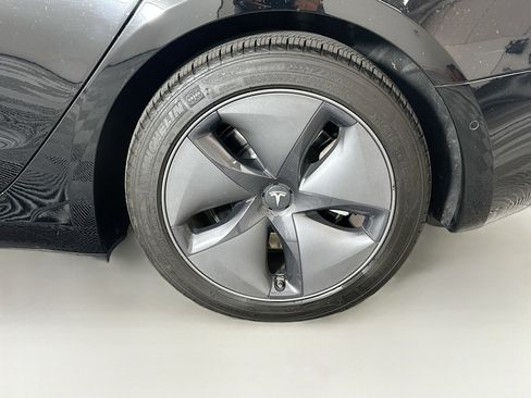 Used 2020 Tesla Model 3 Long Range AWD/4WD image 11