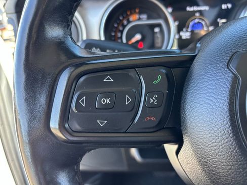 Used 2020 Jeep Wrangler Sport AWD/4WD image 29