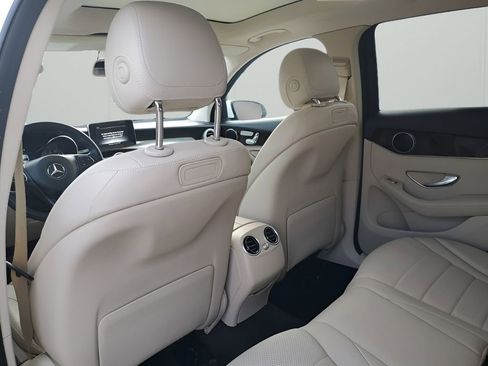Used 2019 Mercedes-Benz GLC 300 image 18