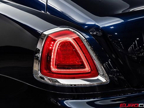 Used 2017 Rolls-Royce Wraith *TWO-TONE INTERIOR * IMMACULAT image 18