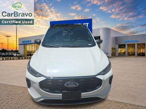 Used 2023 Ford Escape ST-Line w/ Tech Pack #1 AWD/4WD image 12
