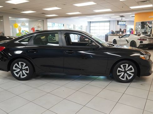 Used 2022 Honda Civic LX image 12