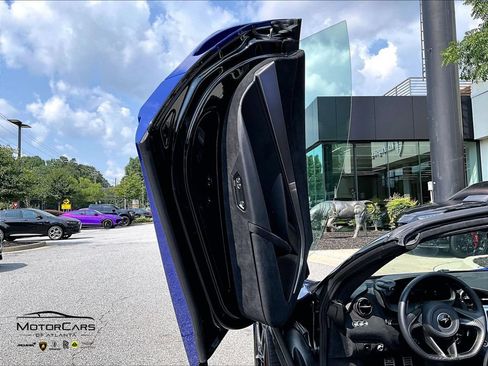 Used 2026 McLaren 750S Spider RWD image 18