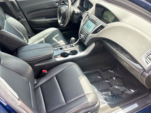 Used 2019 Acura TLX FWD image 28
