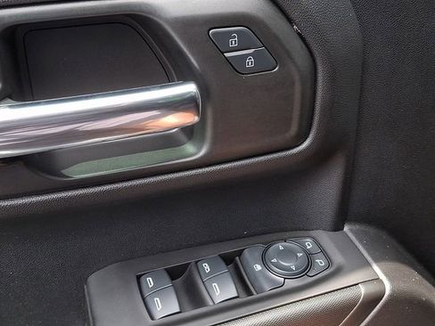 Used 2025 Chevrolet Silverado 1500 Custom AWD/4WD image 20