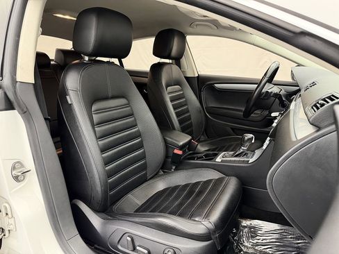 Used 2014 Volkswagen CC R-Line image 20