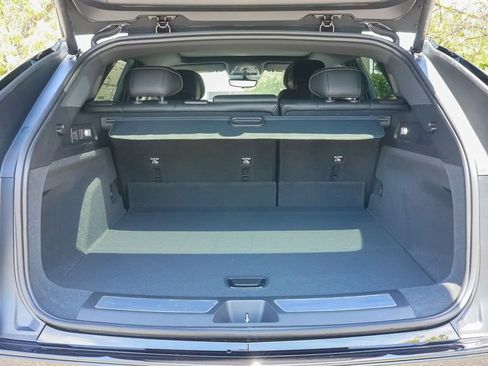 Used 2025 Cadillac Lyriq Sport image 12