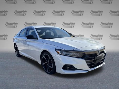 Used 2022 Honda Accord Sport image 2