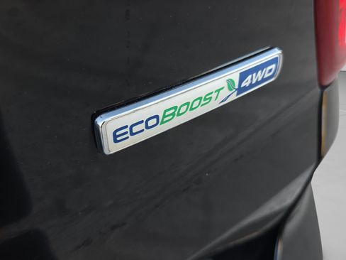 Used 2016 Ford Explorer XLT w/ Equipment Group 202A image 18