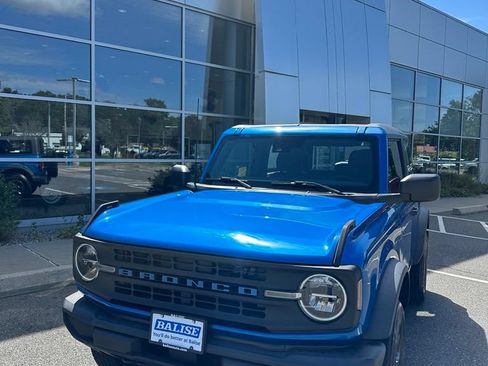 Used 2022 Ford Bronco 2-Door AWD/4WD image 2