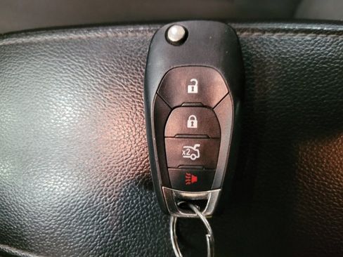 Used 2018 Chevrolet Cruze LS image 32