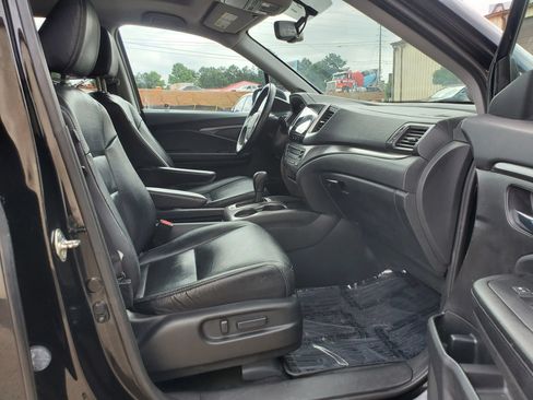 Used 2017 Honda Pilot EX-L image 3