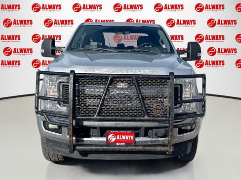 Used 2019 Ford F250 XLT w/ XLT Value Package image 2