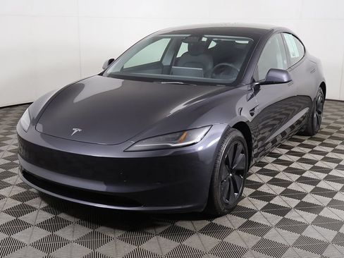 Used 2024 Tesla Model 3 Long Range RWD image 11